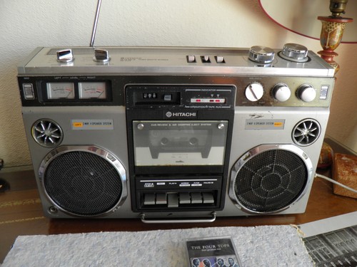 Hitachi trk 8155e radio - hitachi, trk-8155e