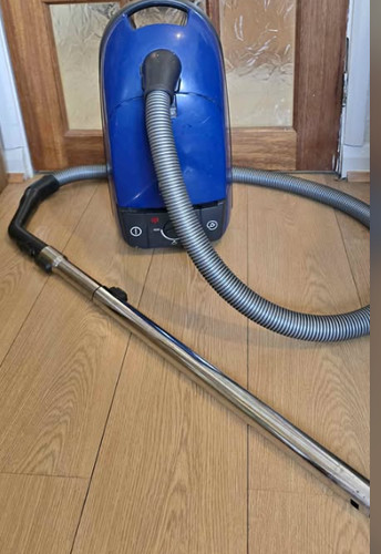 Miele vacuum cleaner - vacuum,