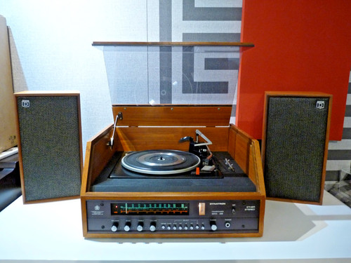 Vintage dynatron record player - dynatron,