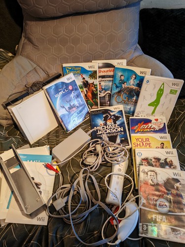 Nintendo wii complete with - wii,