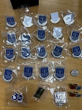 25 Everton Badges 