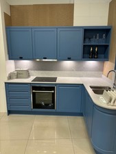 EX DISPLAY HACKER GERMAN Ex display wood shaker kitchen