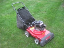 BILLY GOAT MTD PETROL LEAF VACUUM VGC
