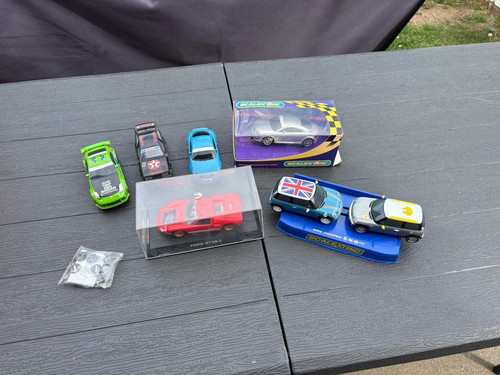 Scalextric analogue slot car - scalextric,