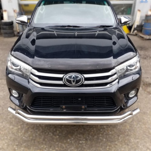 Toyota hilux radiator grille - toyota,