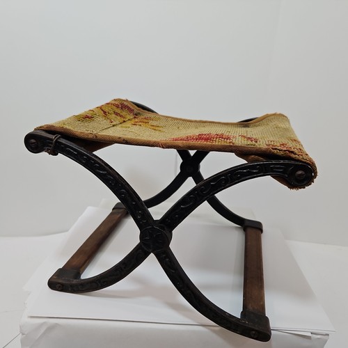 Beautiful vintage cast iron - beautiful,