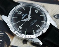 Vintage Roamer Swiss Hand-Wind