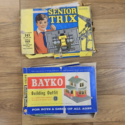 Vintage bayko and - and, trix