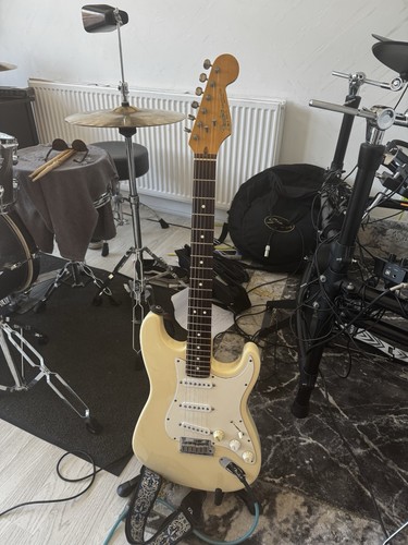 1999 fender american standard - 1999,