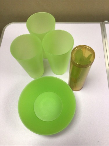 Green plastic picnic ware - picnic,
