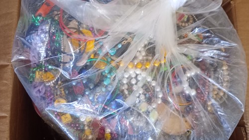 Huge 13kg broken costume - 13kg,