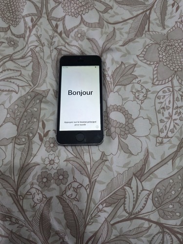 Apple iphone 16gb space - 5s,