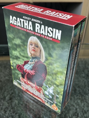 Agatha raisin the complete - agatha,