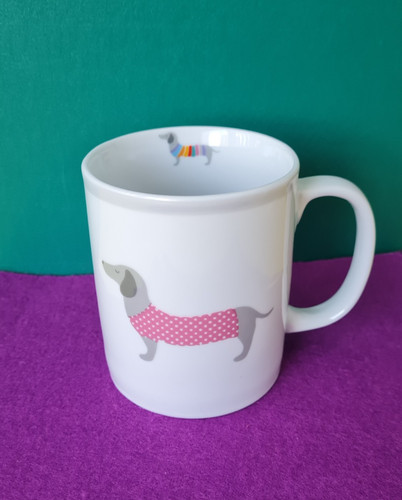 Sausage dog dachshund - dog, /