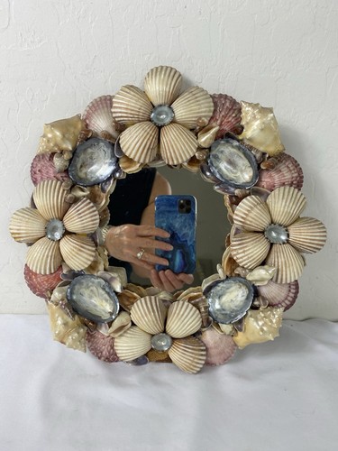 Vtg 1979s coastal shell art - coastal,