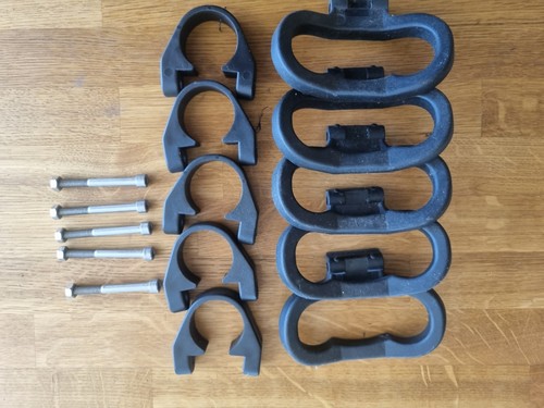 Five dive cylinder carry - x,