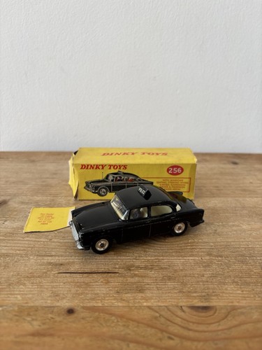 Vintage dinky toys 256 police - vintage,