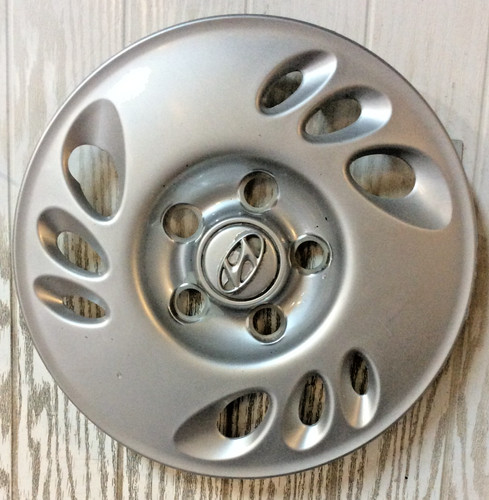 Hyundai h100 wheel - h100, trim
