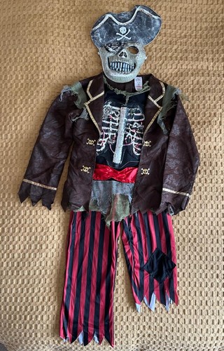 Pirate costume ahe 11 years - costume., 8-11