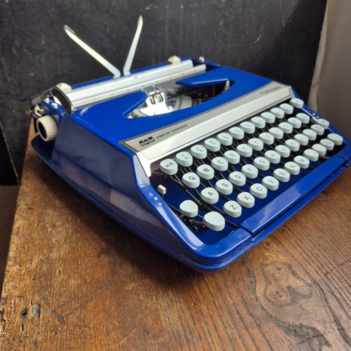 70s dark blue smith corona - ,