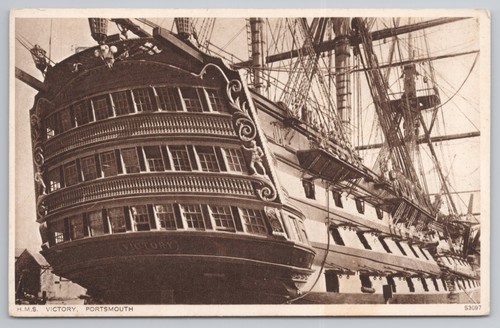 Postcard vintage hms victory - postcard,
