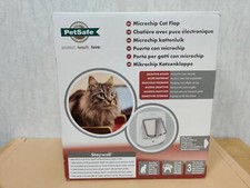 Petsafe Staywell Microchip Cat Flap Easy to Program Door 4 way lock M051B