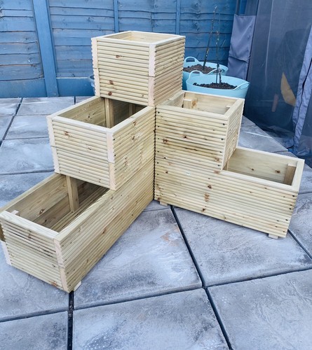 Extra large tier - extra, corner