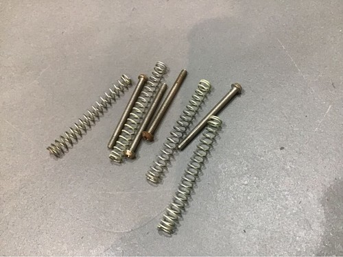 Gibson 1975 pickup screw - gibson,