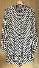 Ladies Amy Childs Collection Uk 14 Black/White Geometric High Neck Hi-low Blouse