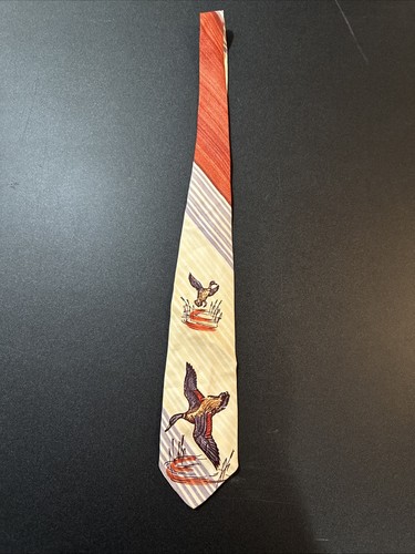 Pilgrim cravats hand - pilgrim, painted