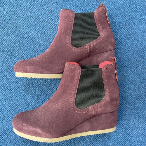 White stuff chelsea boots - white,