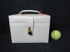 Lockable Cream Jewellery Box
