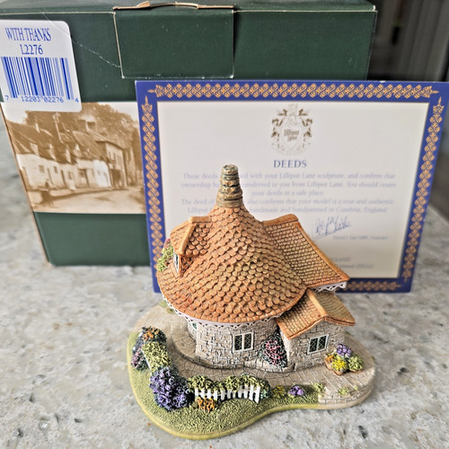 Lilliput lane with - lilliput,
