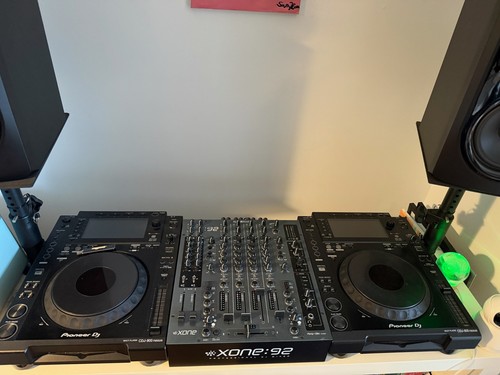 Xone mixer 2 cdj - mixer,