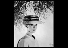 AUDREY HEPBURN PHOTO cute hat