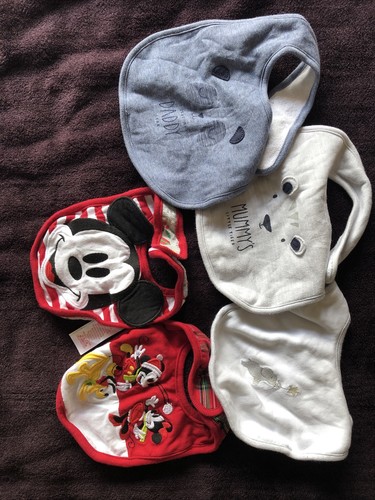 Assorted baby bibs - ,