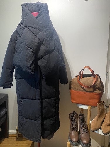 Zara black puffer coat - black,