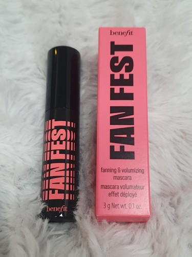 Benefit fan fest - fan,