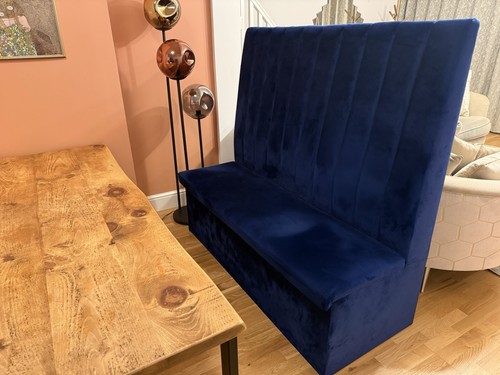 Velvet upholstered double - , seat