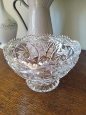 Pretty Vintage Pedestal Lead