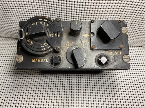 Vintage military pilot uhf - military, pilot's