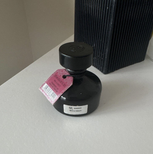 The body shop iris and - shop,
