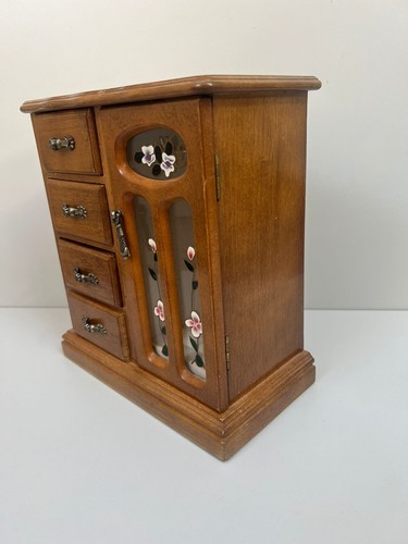 Vintage wooden jewellery box - wooden,