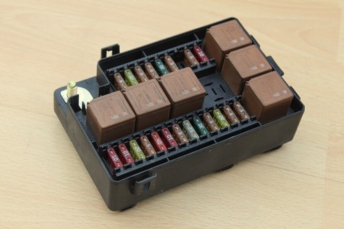 Fuse box way - /, relay