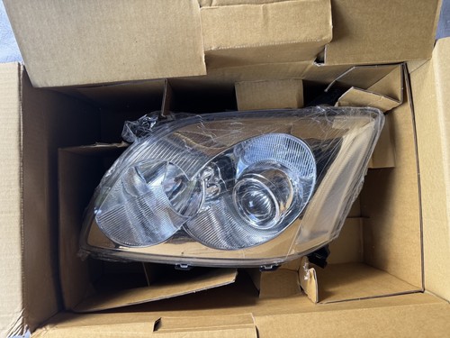 Toyota avensis head - avensis, lamp