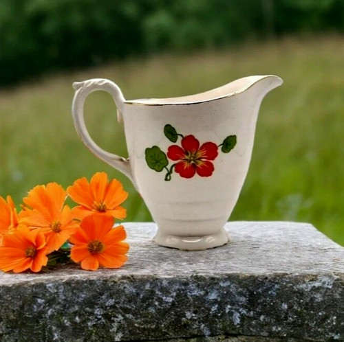 Newhall pottery nirvana cramer - nirvana,