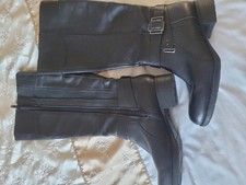 M and S Footglove black