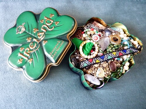 Shamrock tin mixed broken - shamrock,