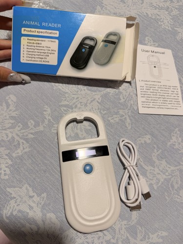 Pet microchip reader - reader, id
