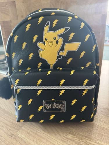 Pokémon pikachu lightening - pikachu,